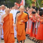 เจ้าพระคุณ สมเด็จพระอริยวงศาคตญาณ สมเด็จพระสังฆราช สกลมหาสังฆปริณายก เสด็จไปม.มหามกุฏราชวิทยาลัย จัง…