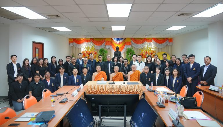 โครงการพัฒนาศักยภาพบุคลากรสู่การเป็นนักวิจัยมืออาชีพ : การพัฒนาข้อเสนอ โครงการวิจัย และการเขียนตำรา